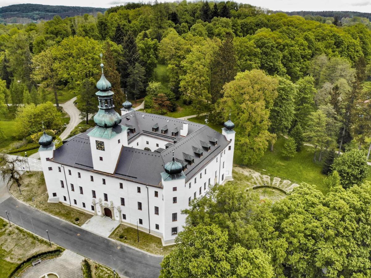 Zamek Trest Hotel Exterior photo